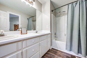 Lakefront Milledgeville Home w/ Private Dock!