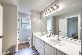 Lakefront Milledgeville Home w/ Private Dock!