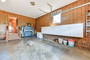 Spacious Mount Pleasant Home w/ Grill & Yard!