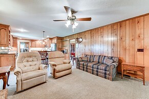 Spacious Mount Pleasant Home w/ Grill & Yard!
