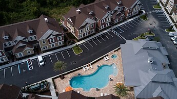 4 BR 4 BA Villa 5min Disney BBQ Hot Tub