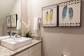 4 BR 4 BA Hidden Gem Min Disney 1804ft