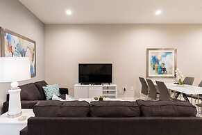 4 BR 4 BA Hidden Gem Min Disney 1804ft