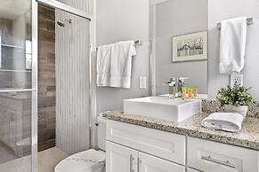 3 BR 3 BA Villa 5min Disneyworld BBQ Grill