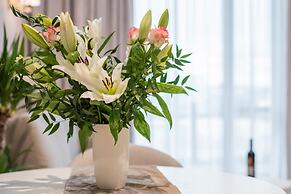 Sky Apartment by Grand Apartments