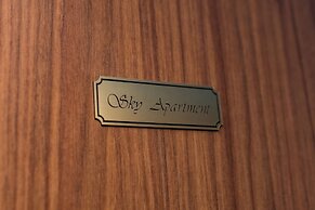 Sky Apartment by Grand Apartments