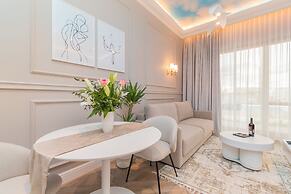 Sky Apartment by Grand Apartments