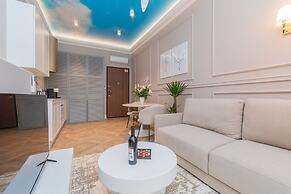 Sky Apartment by Grand Apartments