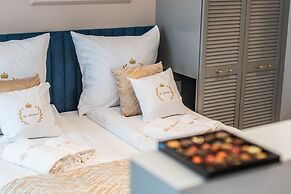 Sky Apartment by Grand Apartments