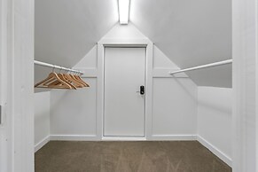 Standish House by BCA Furnished Apts