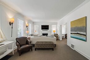 Standish House by BCA Furnished Apts