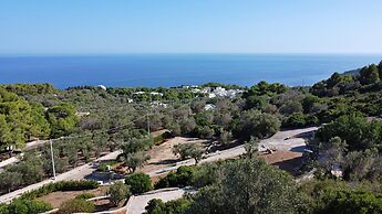 Villa Agapanto - Trullo Anthos con Vista Mare e Giardino Privato