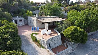 Villa Agapanto - Trullo Agap con Vista Mare e Giardino Privato