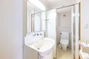 Tsutenkaku Royal House