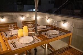 Tsutenkaku Royal House