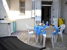 Wabi's Two-room Apartment on the Ground Floor in San Foca