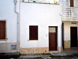 Wabi's Two-room Apartment on the Ground Floor in San Foca
