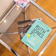 Stylish Block Of Apartments By AV Stays Croydon