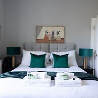 Spacious 2 Bed Apt Sleeps 5 Relocation Kent