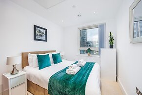 Spacious 3-bed apt Canary Wharf Great View