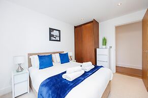 Spacious 3-bed apt Canary Wharf Great View