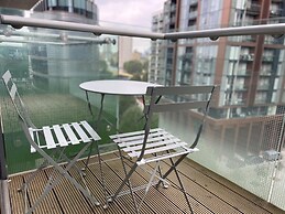 Spacious 3-bed apt Canary Wharf Great View