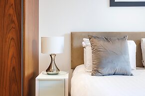 Spacious 3-bed apt Canary Wharf Great View