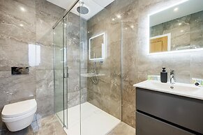 Lovely 4 Bedroom Home In Buckinghamshire