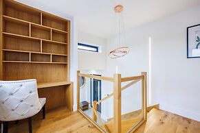 Lovely 4 Bedroom Home In Buckinghamshire