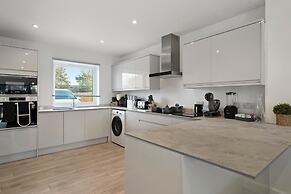 New Built House In Kent Sleeps 7