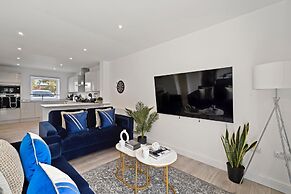 New Built House In Kent Sleeps 7