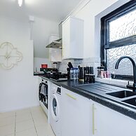 New 2 Bed House Merseyside Sleeps 5