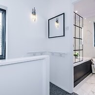New 2 Bed House Merseyside Sleeps 5