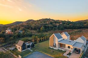 Meefan private pool villa