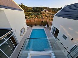 Meefan private pool villa