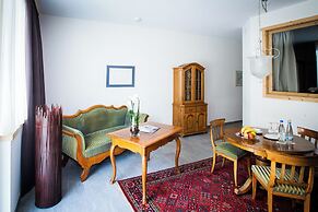 Carlton-Europe Vintage Adults Hotel