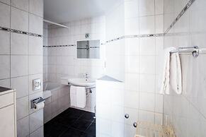 Carlton-Europe Vintage Adults Hotel