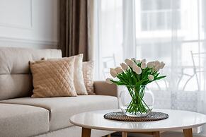 Golden Azzure by Grand Apartments