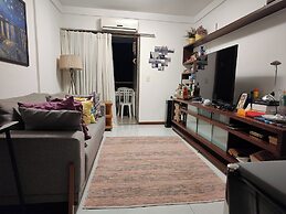 Hostel for One: quarto e banheiro privativos