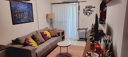 Hostel for One: quarto e banheiro privativos