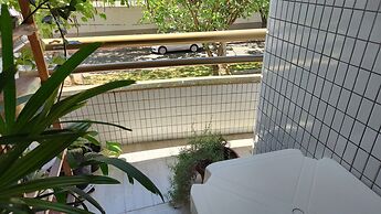 Hostel for One: quarto e banheiro privativos