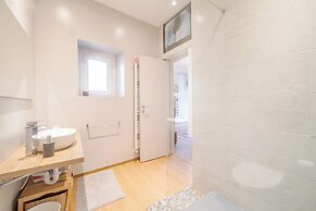 Bright Apartment A Few Steps From Via Garibaldi