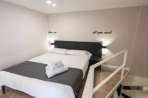 Five Boutique Rooms