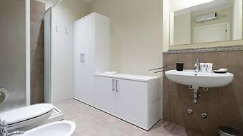 Italianway - The B Village Superior