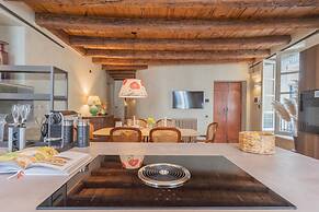 Pantero Apartment in Como