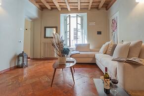 Pantero Apartment in Como