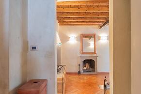 Pantero Apartment in Como