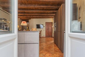 Pantero Apartment in Como