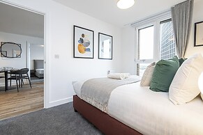 Superb Flat With Community Vibe