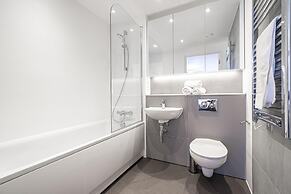 Superb Flat With Community Vibe